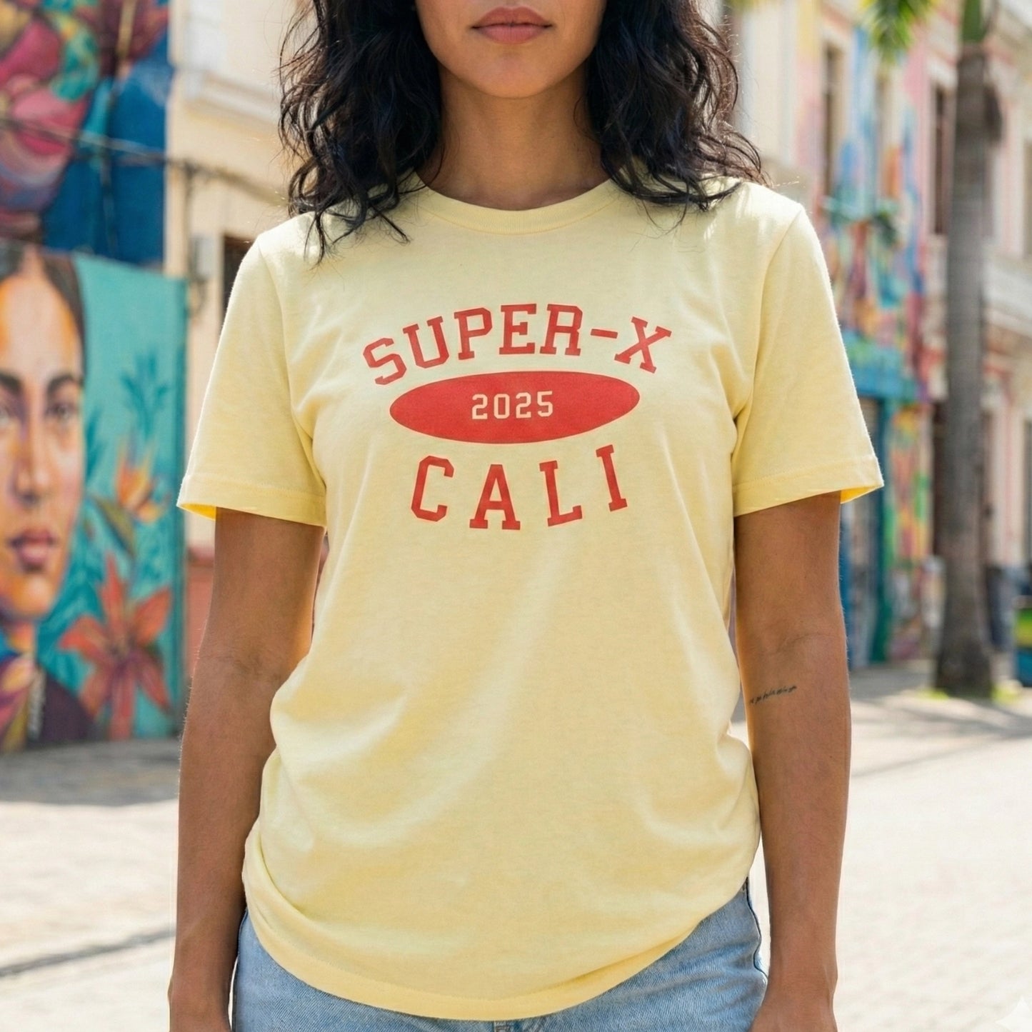 Camiseta Freshmen Cities Cali03 Amarillo Claro Unisex 160gr